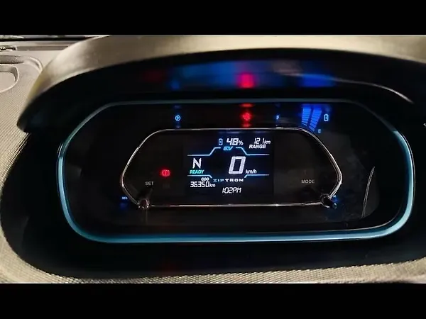 Tata Tigor EV XZ Plus 26.0 kWh - Photo 3