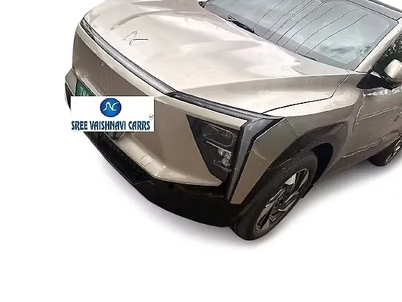 Mahindra XEV 9e Pack Two 79.0 kWh 7.2kW Charger - Photo 3