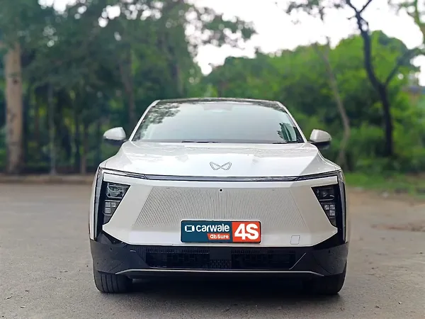 Mahindra XEV 9e Pack Two 79.0 kWh 11.2kW Charger