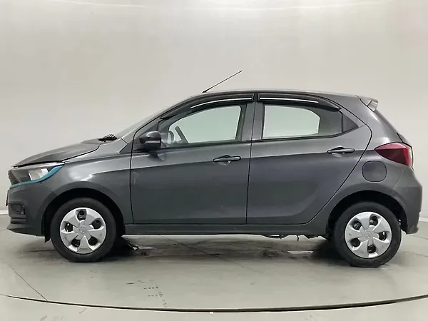 Tata Tiago EV XT Long Range [2022-2025] - Photo 3