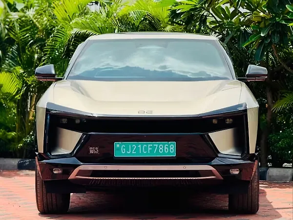 Mahindra Be 6 Pack Three 79.0 kWh 11.2kW Charger