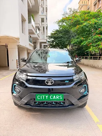 Tata Nexon EV XZ Plus Dark Edition