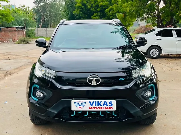 Tata Nexon EV XZ Plus Dark Edition