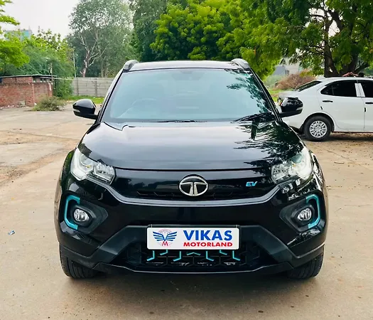 Tata Nexon EV XZ Plus Dark Edition