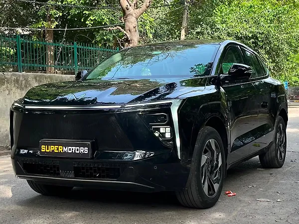 Mahindra XEV 9e Pack Three 79.0 kWh No Charger - Photo 3