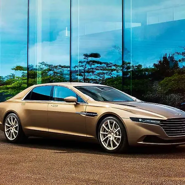 Aston-Martin-Rapide-Exterior-