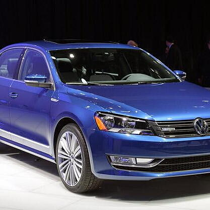 File:VW high up! 1.0 BlueMotion Technology (Facelift