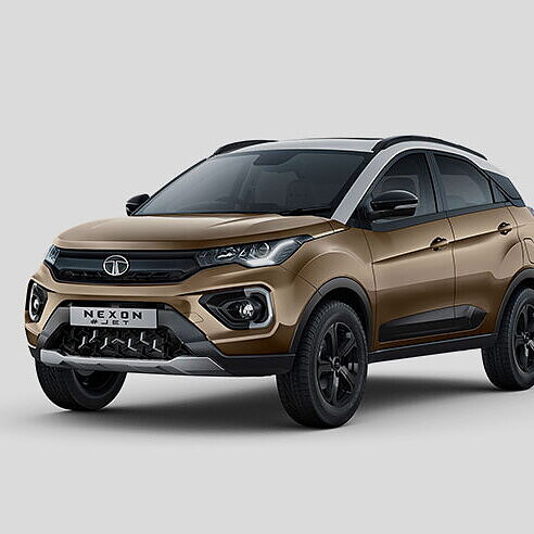 https://imgd.aeplcdn.com/600x600/n/cw/ec/129411/tata-nexon-left-front-three-quarter1.jpeg?isig=0&wm=0