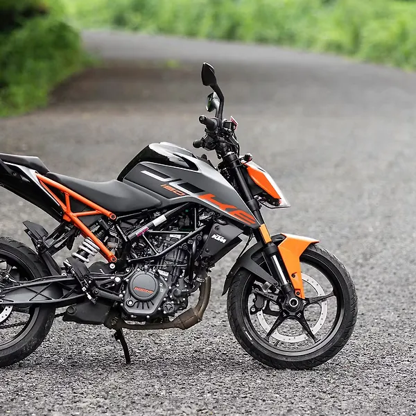 Mt 15 Ktm Duke 125 Price In Tenkasi Yamaha R15 M Price 2025 Bike