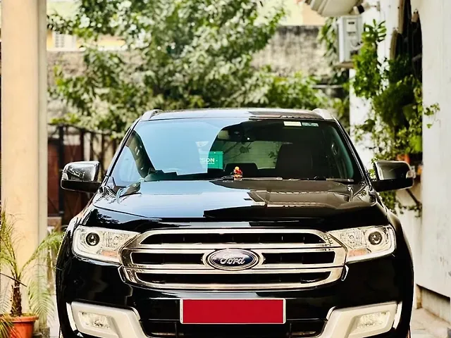 Second Hand Ford Endeavour [2016-2019] Titanium 3.2 4x4 AT in Lucknow
