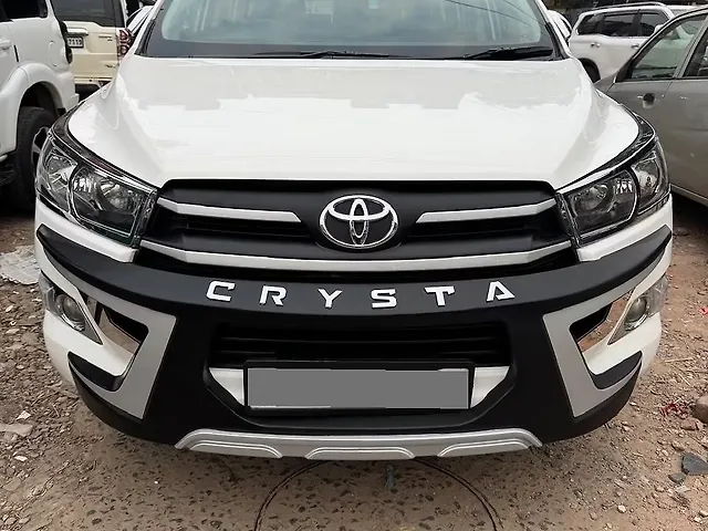 Second Hand Toyota Innova Crysta G 2.4 7 STR in Patna