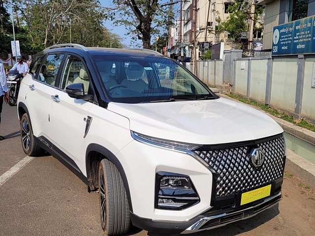 Second Hand MG Hector Sharp Pro 1.5 Turbo MT Dual Tone in काकीनाड़ा