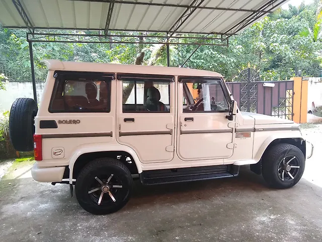 mahindra bolero speakers