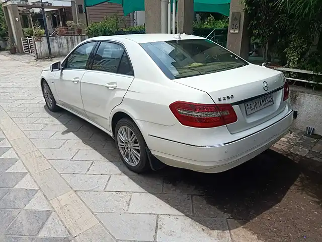 Second Hand Mercedes-Benz E-Class [2009-2013] E250 CDI BlueEfficiency in Ahmedabad