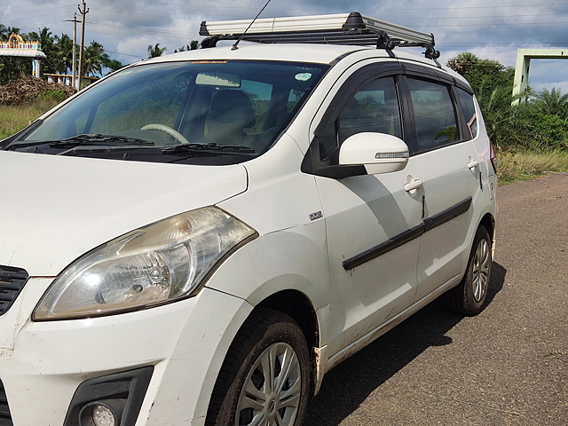 Used car on sale roof box