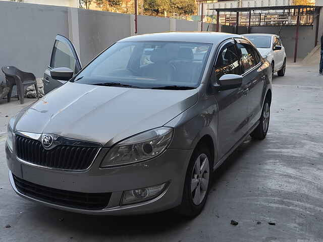 Second Hand Skoda Rapid [2015-2016] 1.5 TDI CR Ambition AT in Allahabad