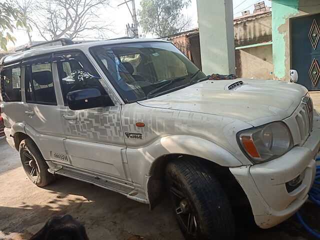 Second Hand Mahindra Scorpio [2009-2014] VLX 2WD Airbag AT BS-IV in Amroha