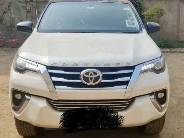 Second Hand Toyota Fortuner [2016-2021] 2.8 4x4 AT [2016-2020] in Agra
