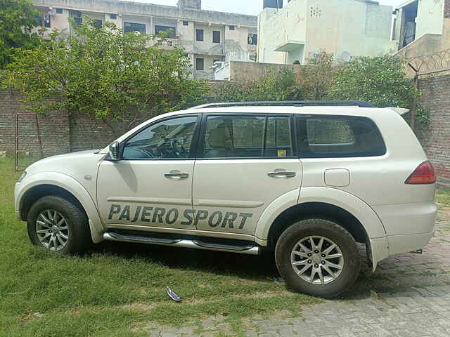 Second Hand Mitsubishi Pajero Sport 2.5 MT in Aligarh