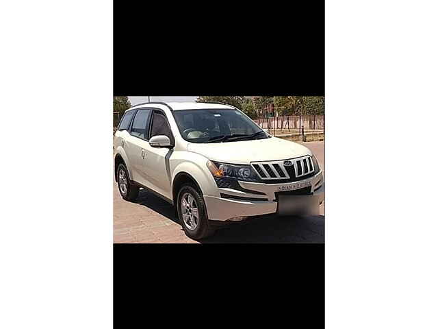 Second Hand Mahindra XUV500 [2011-2015] W8 in Anand