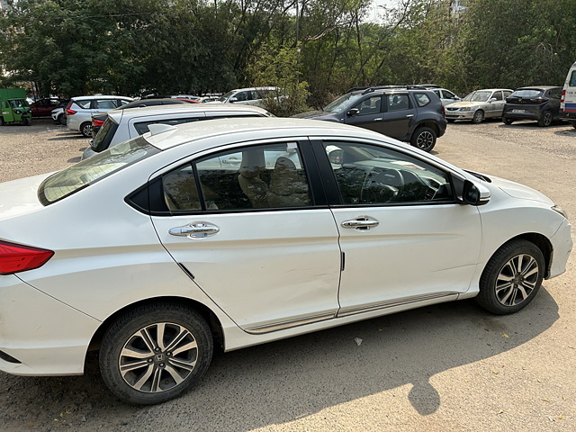 Second Hand Honda City 4th Generation V CVT Petrol in Delhi
