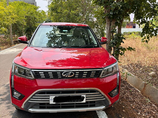 Second Hand Mahindra XUV300 [2019-2024] W8 (O) 1.5 Diesel AMT [2020] in Bangalore