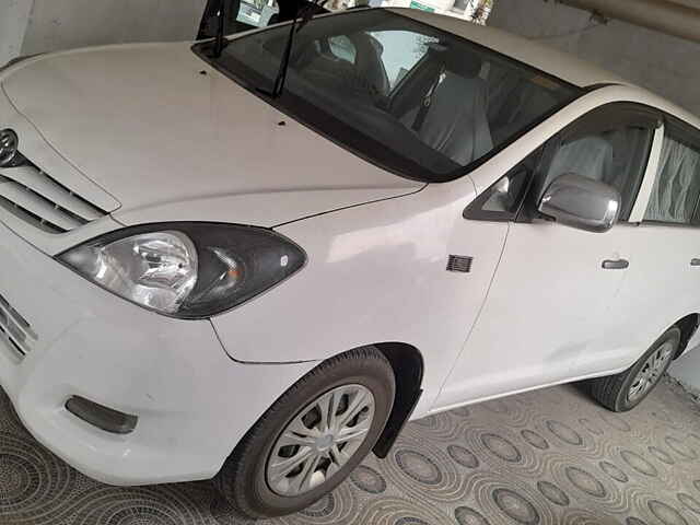 Second Hand Toyota Innova [2009-2012] 2.5 GX 8 STR in Lucknow
