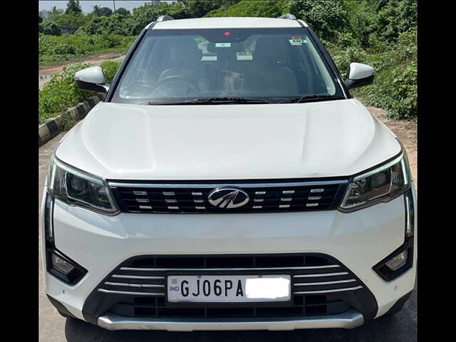 Second Hand Mahindra XUV300 [2019-2024] 1.5 W8 (O) AMT [2019-2020] in Vadodara