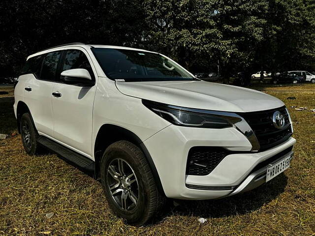 Second Hand Toyota Fortuner 4X2 AT 2.8 Diesel in Kolkata