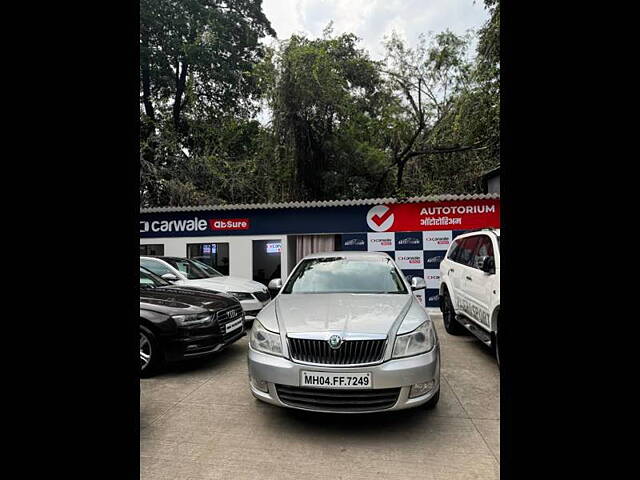 Second Hand Skoda Laura Ambiente 2.0 TDI CR AT in Pune