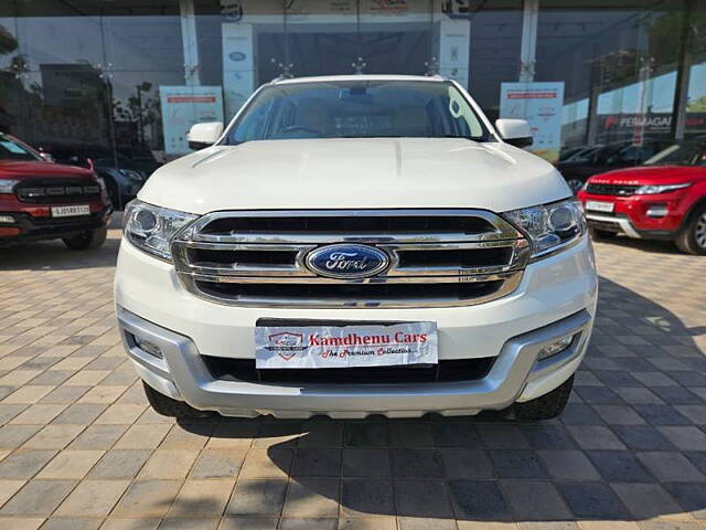 Second Hand Ford Endeavour [2016-2019] Trend 2.2 4x2 AT in Ahmedabad