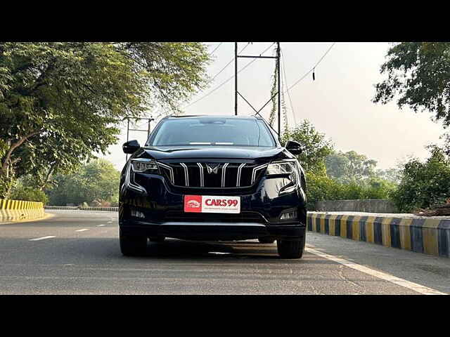 Second Hand Mahindra XUV700 AX 7 Petrol AT Luxury Pack 7 STR [2021] in Noida