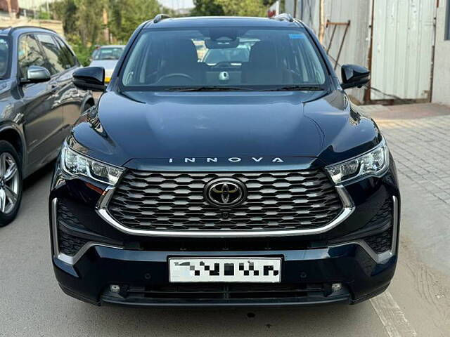 Second Hand Toyota Innova Hycross ZX Hybrid 7 STR in Hyderabad