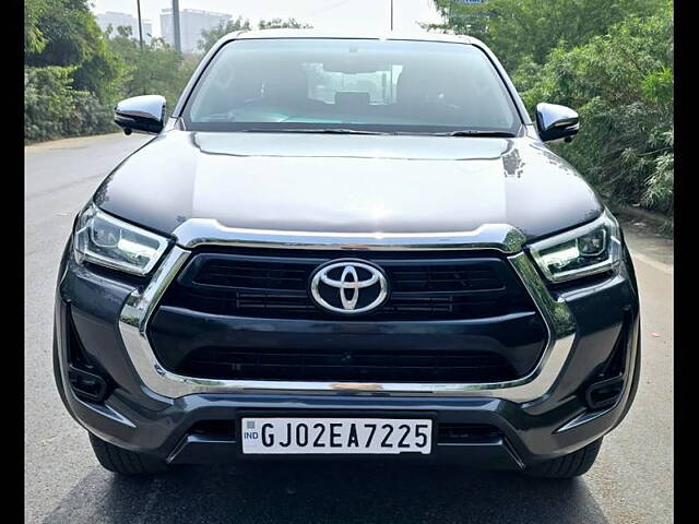 Second Hand Toyota Hilux High 4X4 AT in Ahmedabad