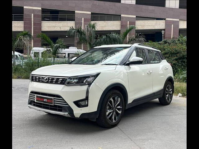 Second Hand Mahindra XUV300 [2019-2024] W8 (O) 1.5 Diesel [2020] in Noida