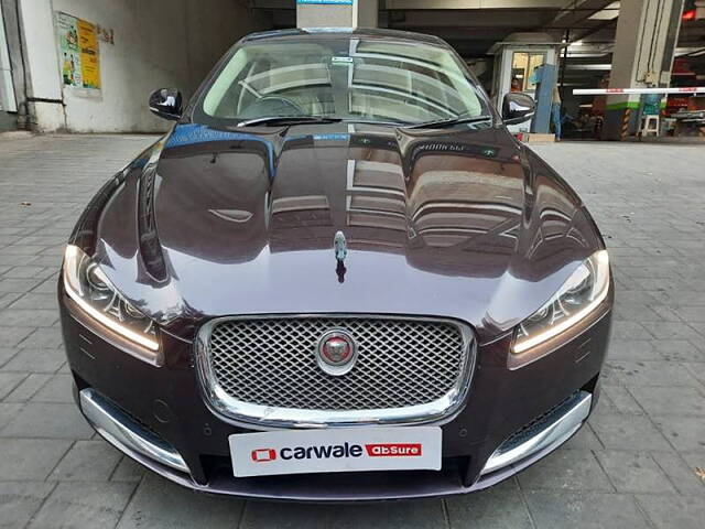 Jaguar XF Price - Images, Colors & Reviews - CarWale