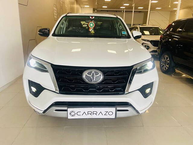 Second Hand Toyota Fortuner [2016-2021] 2.8 4x2 AT [2016-2020] in Pune