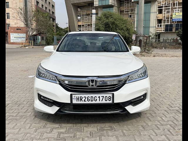 Second Hand Honda Accord Hybrid in Delhi