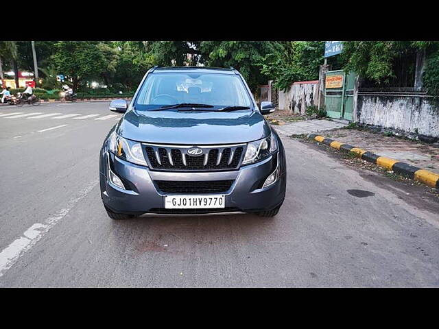 Second Hand Mahindra XUV500 W9 [2018-2020] in Ahmedabad