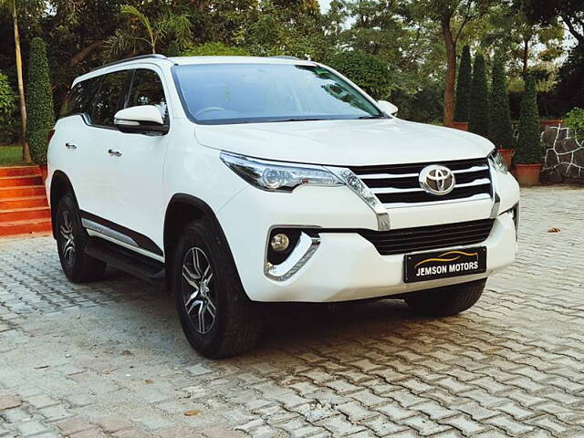 Second Hand Toyota Fortuner [2016-2021] 2.8 4x2 AT [2016-2020] in Delhi