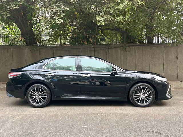 Second Hand Toyota Camry [2022-2024] Hybrid in Delhi