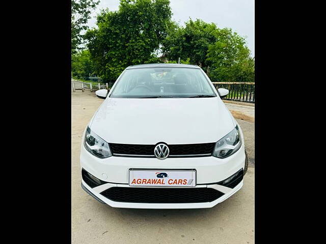 Second Hand Volkswagen Polo Comfortline Plus 1.0L MPI in Vadodara