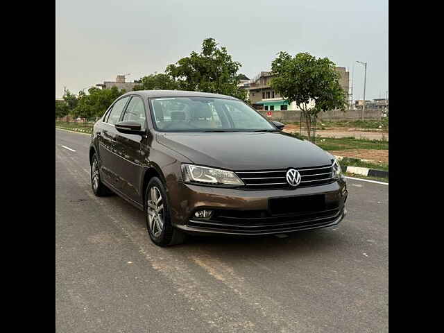 Second Hand Volkswagen Jetta Highline TDI AT in Mohali