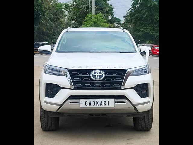 Second Hand Toyota Fortuner [2016-2021] 2.8 4x4 MT [2016-2020] in Mumbai