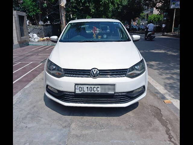 Second Hand Volkswagen Polo [2012-2014] Highline1.2L (P) in Delhi