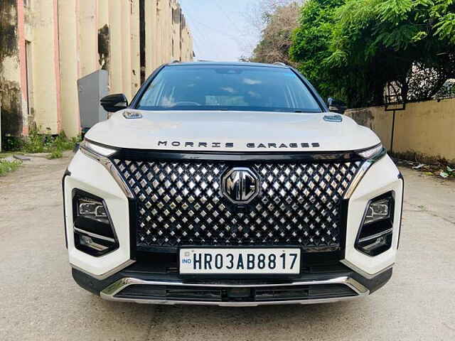 Second Hand MG Hector Plus Savvy Pro 1.5 Turbo Petrol CVT 6 STR in Delhi