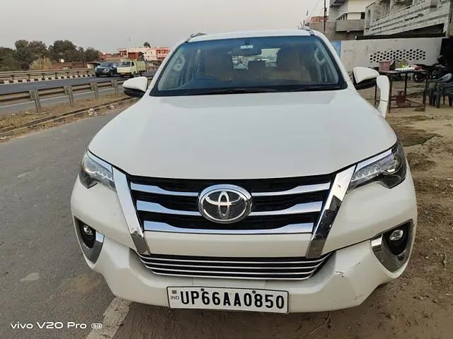 Second Hand Toyota Fortuner [2016-2021] 2.8 4x2 AT [2016-2020] in Lucknow