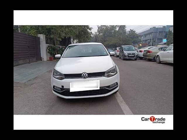 Second Hand Volkswagen Polo [2014-2015] Highline Exquisite (P) in Noida