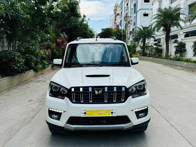 Second Hand Mahindra Scorpio S11 MT 7S CC in Hyderabad