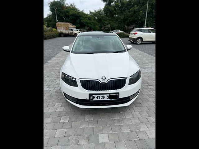 Second Hand Skoda Octavia [2017-2021] 2.0 TDI CR Style Plus AT [2017] in Nashik